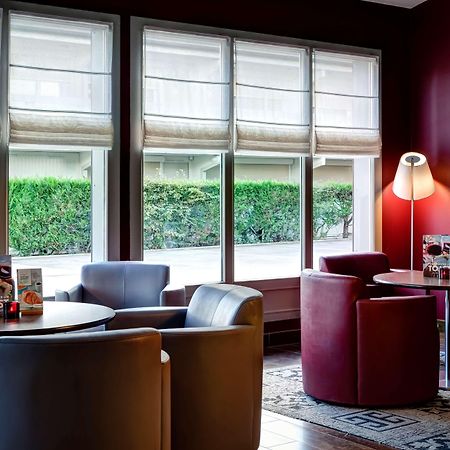 Campanile Evry Ouest - Corbeil Essonnes Hotel Екстериор снимка