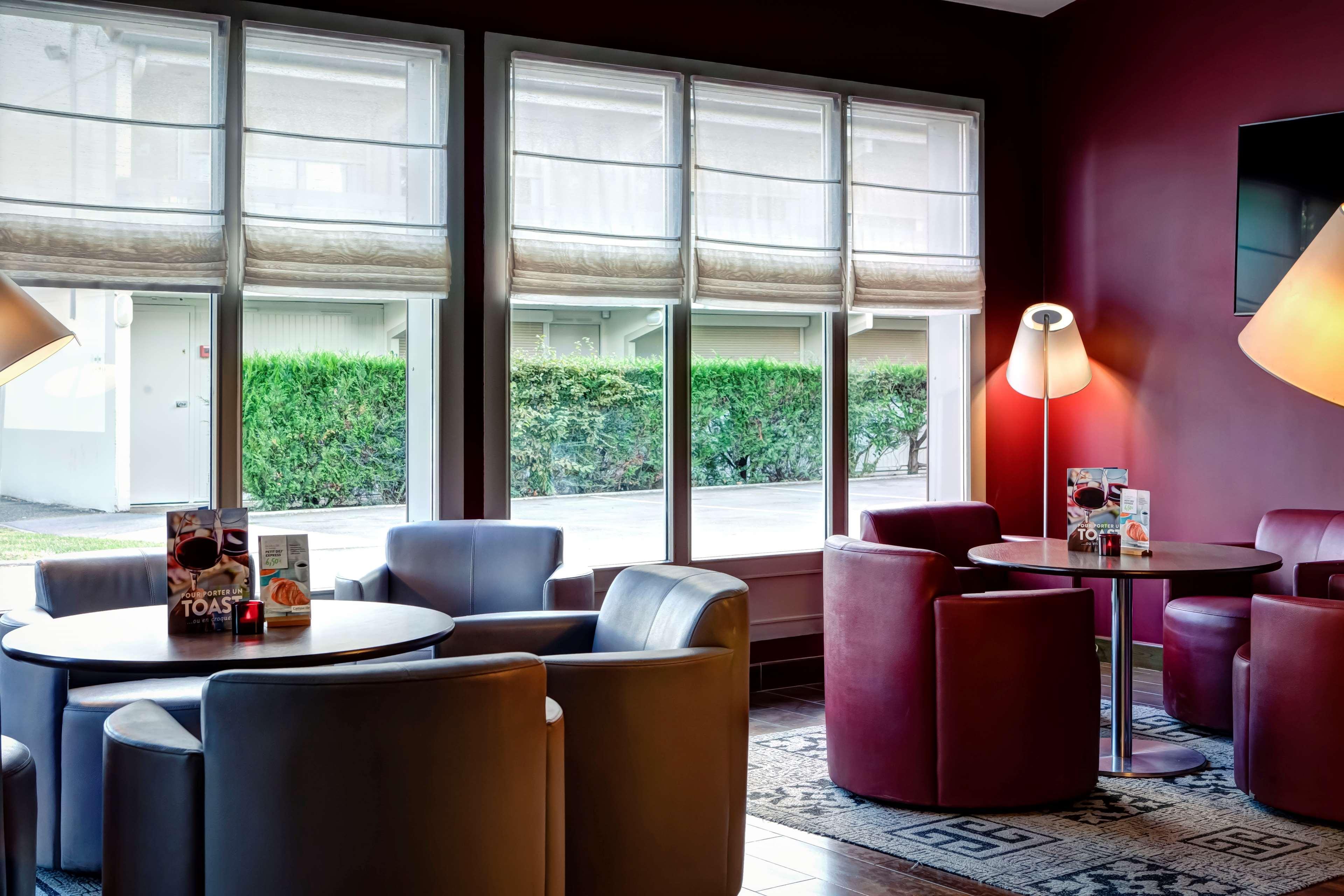 Campanile Evry Ouest - Corbeil Essonnes Hotel Екстериор снимка