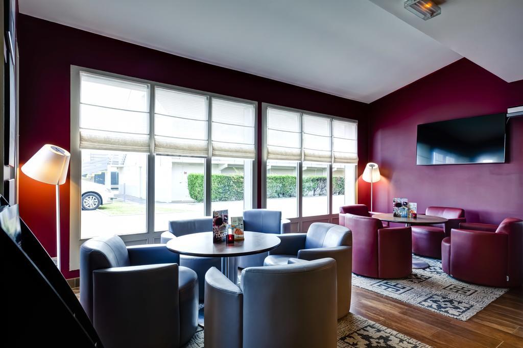 Campanile Evry Ouest - Corbeil Essonnes Hotel Екстериор снимка
