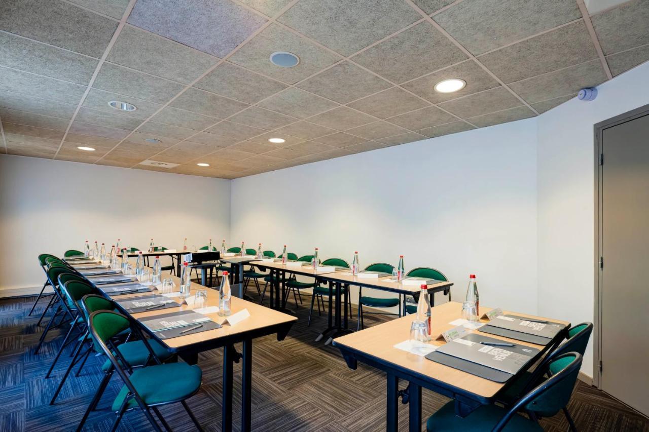 Campanile Evry Ouest - Corbeil Essonnes Hotel Екстериор снимка