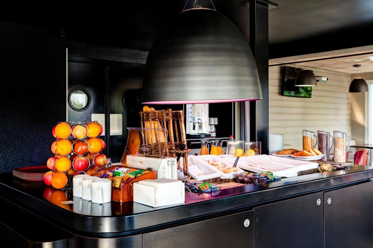 Campanile Evry Ouest - Corbeil Essonnes Hotel Екстериор снимка
